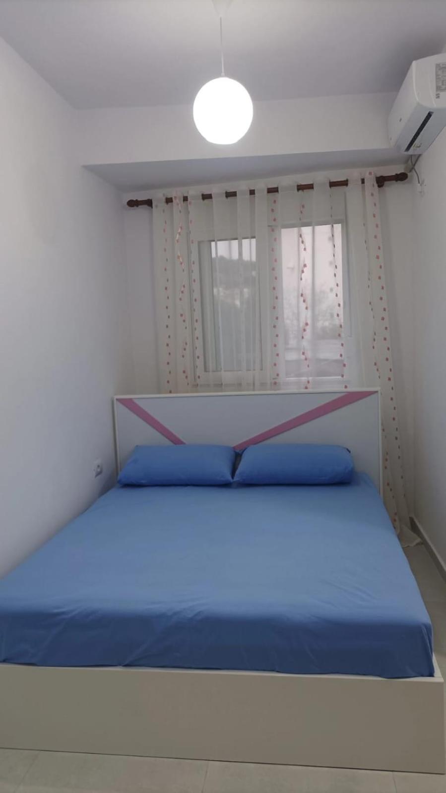 Alket For Rent *